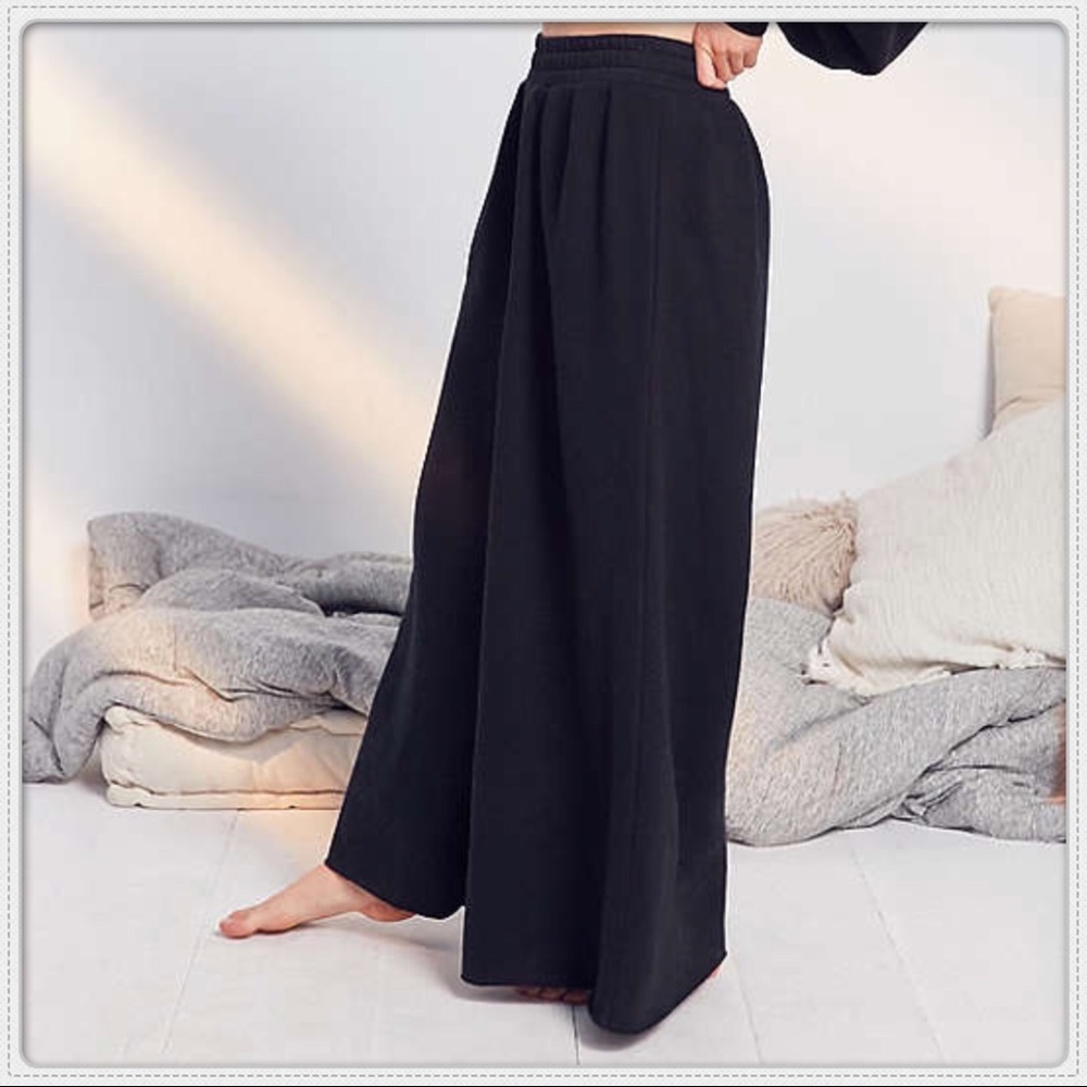 💜SPORTY WIDE LEG “TRACK PANTS